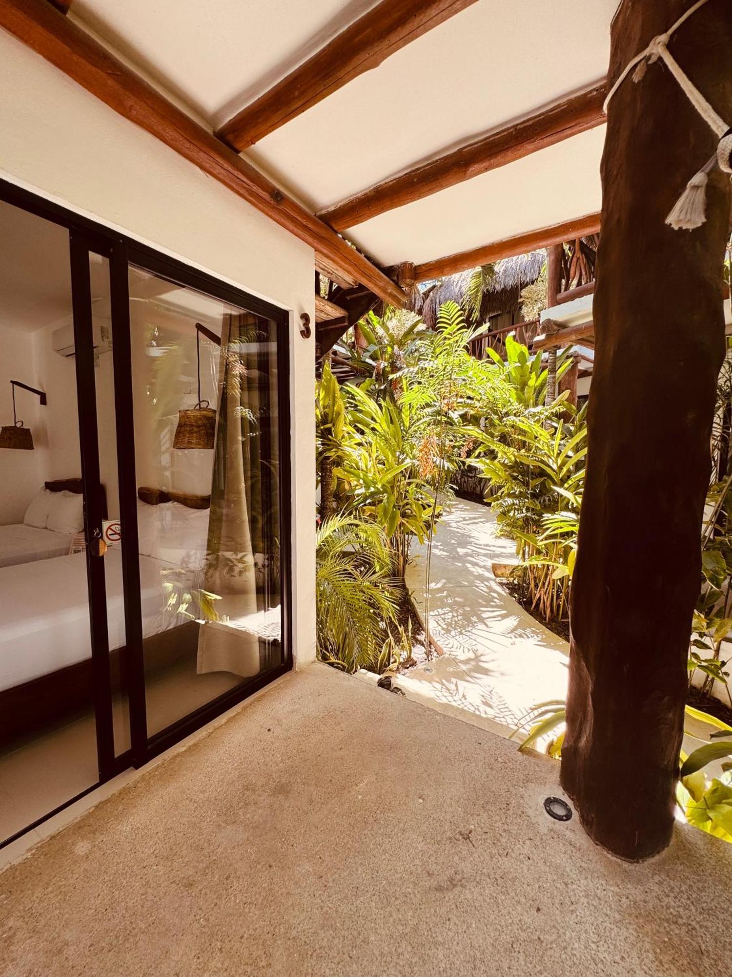 Hotel Amarbacalar *